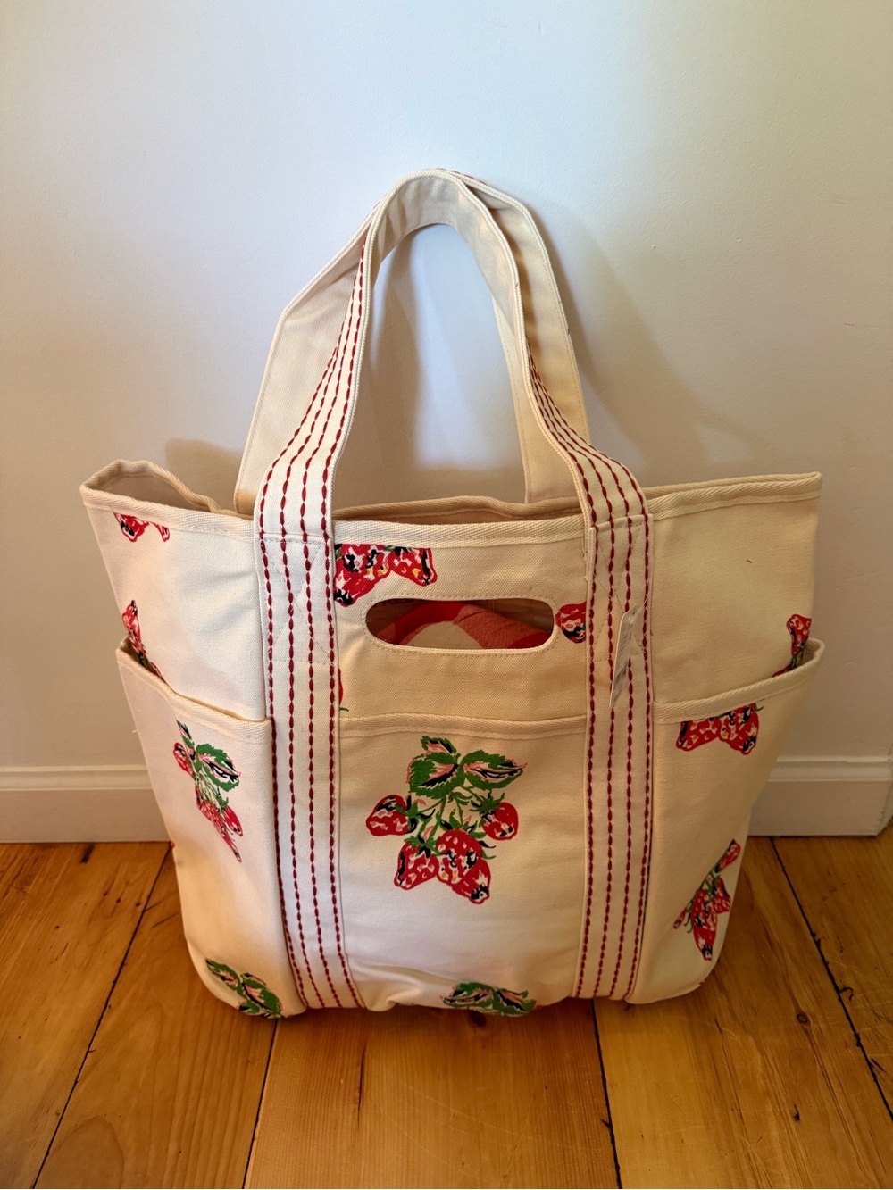 Free People | Printed Caravan Tote | Strawberry | Large Tote Bag - Picture 3 of 12